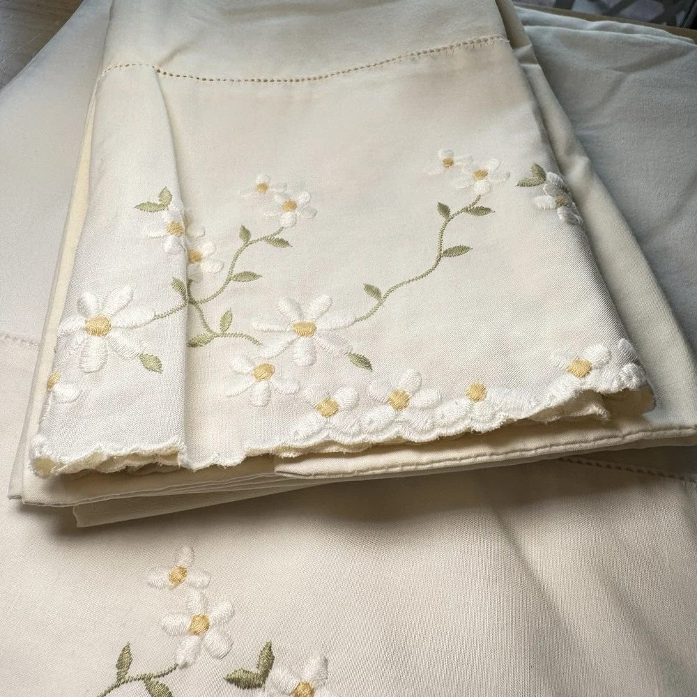 VTG Wamsutta Supercale Plus Ivory Full Flat Sheet & Pillowcase‎ Daisy Embroidery